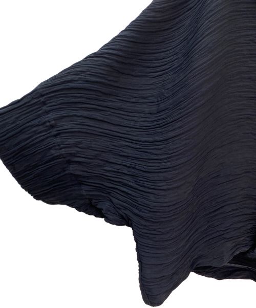 ISSEY MIYAKE（イッセイミヤケ）ISSEY MIYAKE (イッセイミヤケ) プリーツジャケット ブラック サイズ:２の古着・服飾アイテム