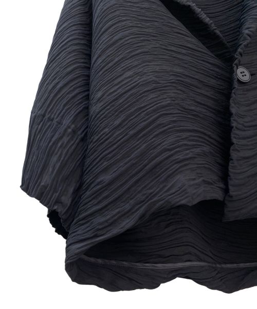 ISSEY MIYAKE（イッセイミヤケ）ISSEY MIYAKE (イッセイミヤケ) プリーツジャケット ブラック サイズ:２の古着・服飾アイテム