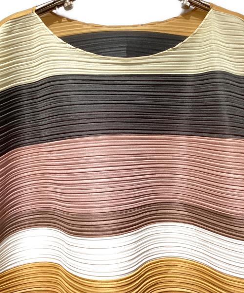 PLEATS PLEASE（プリーツプリーズ）PLEATS PLEASE (プリーツプリーズ) 変形プリーツカットソー ベージュ サイズ:3の古着・服飾アイテム