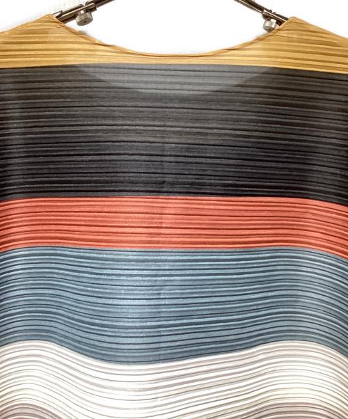 PLEATS PLEASE（プリーツプリーズ）PLEATS PLEASE (プリーツプリーズ) 変形プリーツカットソー ベージュ サイズ:3の古着・服飾アイテム