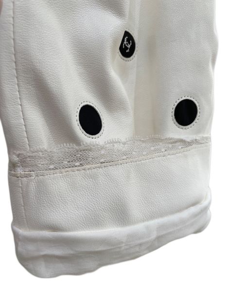 CHANEL（シャネル）CHANEL (シャネル) ココボタン レザージャケット ホワイト サイズ:34の古着・服飾アイテム