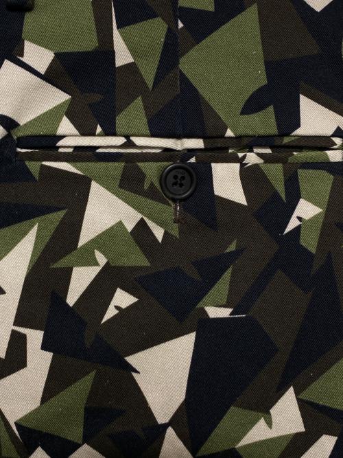 FENDI（フェンディ）FENDI (フェンディ) ハーフパンツ グリーン サイズ:48の古着・服飾アイテム