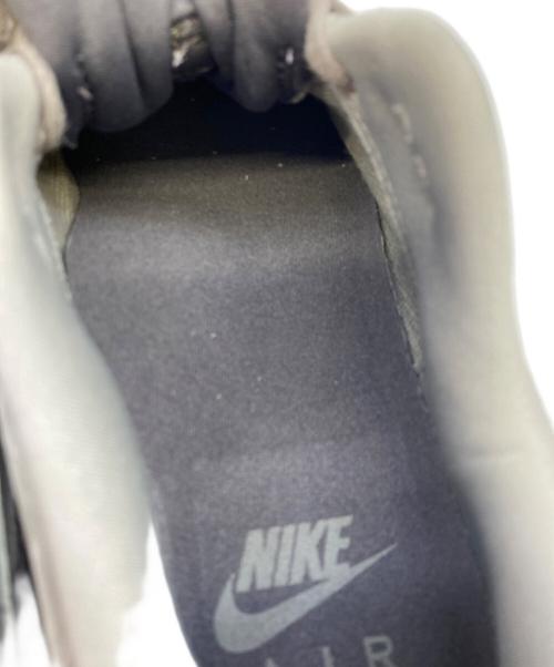 NIKE（ナイキ）NIKE (ナイキ) スニーカー グレー サイズ:27.5の古着・服飾アイテム