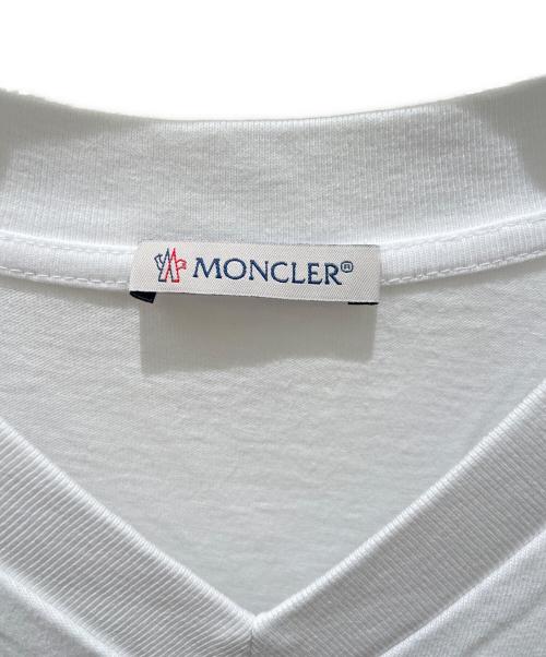 MONCLER（モンクレール）MONCLER (モンクレール) MAGLIA SCOLLO/テープロゴVネックTシャツ ホワイト サイズ:Lの古着・服飾アイテム