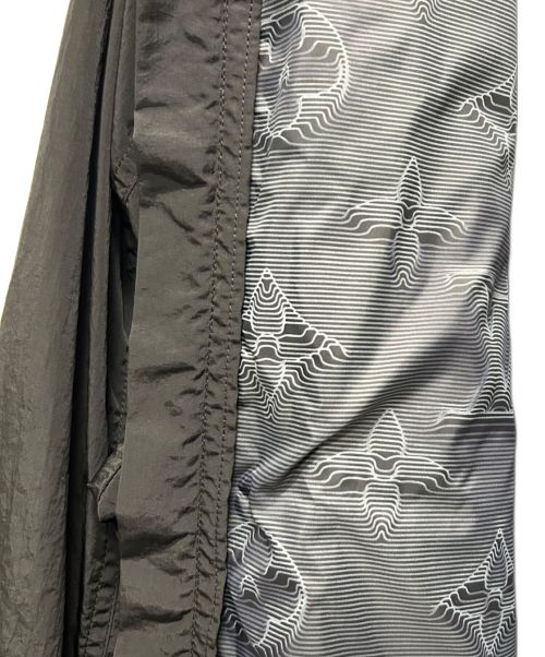 LOUIS VUITTON（ルイ ヴィトン）LOUIS VUITTON (ルイ ヴィトン) 2054ナイロンフーディーパーカー ブラック サイズ:52の古着・服飾アイテム