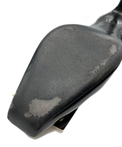 Roger Vivier（ロジェ ヴィヴィエ）Roger Vivier (ロジェ ヴィヴィエ) エナメルパンプス ブラック サイズ:37.5の古着・服飾アイテム