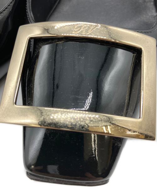 Roger Vivier（ロジェ ヴィヴィエ）Roger Vivier (ロジェ ヴィヴィエ) エナメルパンプス ブラック サイズ:37.5の古着・服飾アイテム