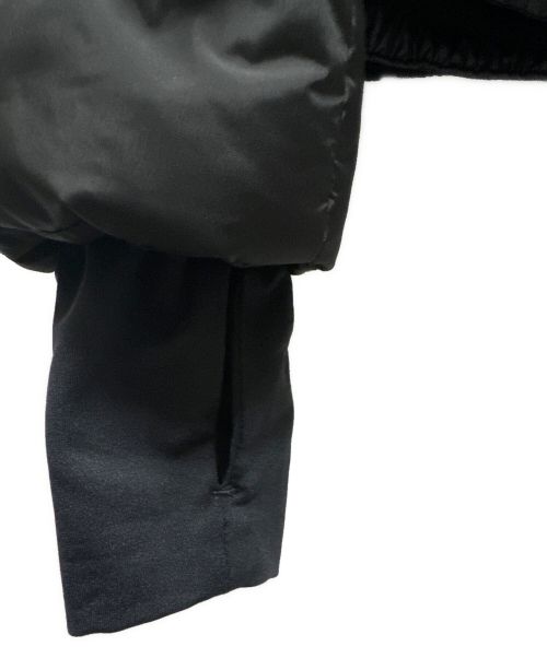 MONCLER GRENOBLE（モンクレール グルノーブル）MONCLER GRENOBLE (モンクレール グルノーブル) BEVERLEY ダウンジャケット ブラック 未使用品の古着・服飾アイテム