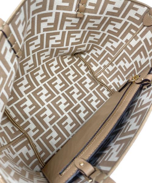 FENDI（フェンディ）FENDI (フェンディ) ロール スモール リバーシブル トートバッグ ベージュの古着・服飾アイテム