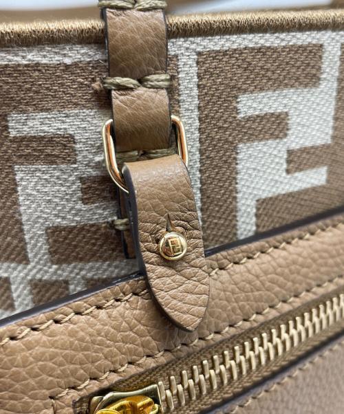 FENDI（フェンディ）FENDI (フェンディ) ロール スモール リバーシブル トートバッグ ベージュの古着・服飾アイテム