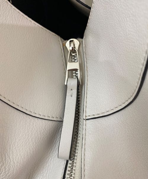 LOEWE（ロエベ）LOEWE (ロエベ) ハンモックスモール ソフトホワイト サイズ:スモールの古着・服飾アイテム