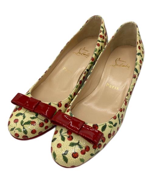 Christian Louboutin（クリスチャン・ルブタン）Christian Louboutin (クリスチャン・ルブタン) チェリー柄パンプス ベージュ サイズ:36.5の古着・服飾アイテム