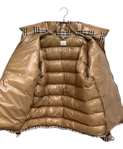 BURBERRY（バーバリー）BURBERRY (バーバリー) Tape Design Down Jacket（テープデザインダウンジャケット） ベージュ サイズ:Sの古着・服飾アイテム