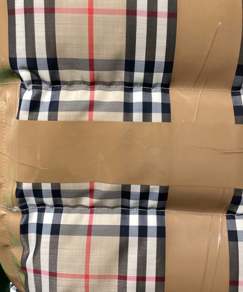 BURBERRY（バーバリー）BURBERRY (バーバリー) Tape Design Down Jacket（テープデザインダウンジャケット） ベージュ サイズ:Sの古着・服飾アイテム