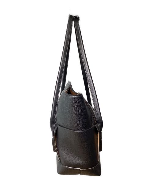 BOTTEGA VENETA（ボッテガベネタ）BOTTEGA VENETA (ボッテガベネタ) maxi intrecciato The Arco（マキシイントレチャート/ザ•アルコ） ブラック サイズ:-の古着・服飾アイテム