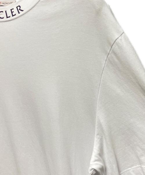MONCLER（モンクレール）MONCLER (モンクレール) ネックロゴプリントTシャツ ホワイト サイズ:XLの古着・服飾アイテム
