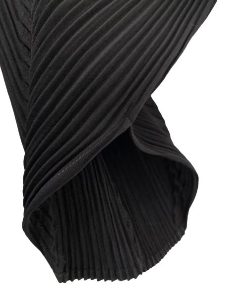 ISSEY MIYAKE（イッセイミヤケ）ISSEY MIYAKE (イッセイミヤケ) プリーツパンツ ブラック サイズ:2の古着・服飾アイテム