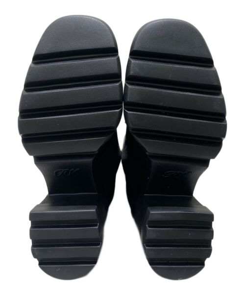 Roger Vivier（ロジェ ヴィヴィエ）Roger Vivier (ロジェ ヴィヴィエ) ストラスバックルヒールブーツ ブラック サイズ:SIZE 35 1/2の古着・服飾アイテム