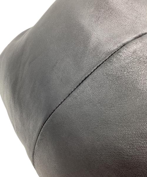 LOEWE（ロエベ）LOEWE (ロエベ) レザーワンショルダーバッグ ブラックの古着・服飾アイテム