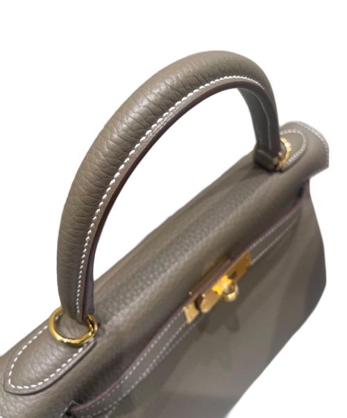 HERMES（エルメス）HERMES (エルメス) ケリー 28 内縫い/ゴールド金具/トゴ/エトゥープ/B刻印 エトゥープ サイズ:28 未使用品の古着・服飾アイテム