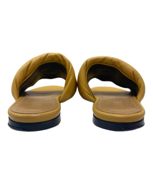 LOEWE（ロエベ）LOEWE (ロエベ) パッドフラットミュール イエロー サイズ:38の古着・服飾アイテム