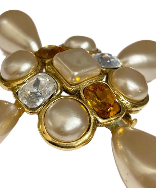 CHANEL（シャネル）CHANEL (シャネル) フェイクパールブローチの古着・服飾アイテム