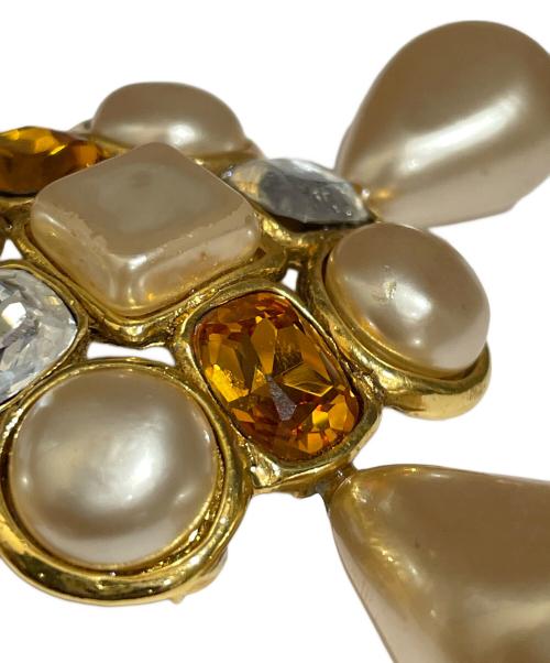 CHANEL（シャネル）CHANEL (シャネル) フェイクパールブローチの古着・服飾アイテム