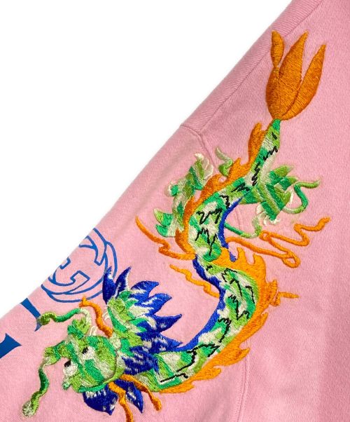 GUCCI（グッチ）GUCCI (グッチ) ドラゴン刺繍プルオーバーパーカー ピンク サイズ:XLの古着・服飾アイテム