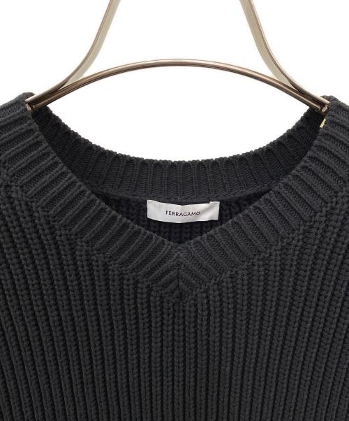 Salvatore Ferragamo（サルヴァトーレ フェラガモ）Salvatore Ferragamo (サルヴァトーレ フェラガモ) ショート丈ニット ブラック サイズ:Sの古着・服飾アイテム