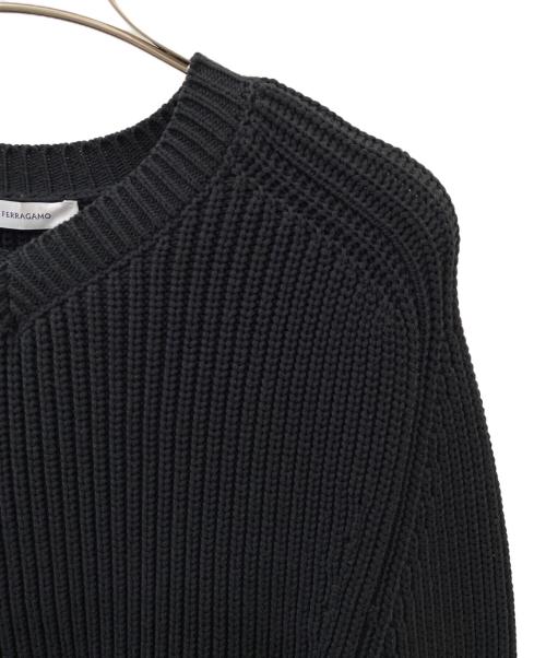 Salvatore Ferragamo（サルヴァトーレ フェラガモ）Salvatore Ferragamo (サルヴァトーレ フェラガモ) ショート丈ニット ブラック サイズ:Sの古着・服飾アイテム