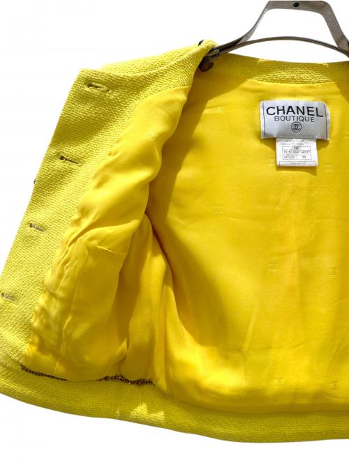 CHANEL BOUTIQUE（シャネル ブティック）CHANEL BOUTIQUE (シャネル ブティック) ココボタンショートツイードジャケット イエロー×ブラック サイズ:34の古着・服飾アイテム