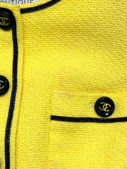 CHANEL BOUTIQUE（シャネル ブティック）CHANEL BOUTIQUE (シャネル ブティック) ココボタンショートツイードジャケット イエロー×ブラック サイズ:34の古着・服飾アイテム