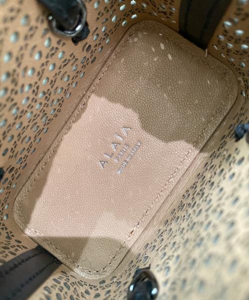 ALAIA（アライア）ALAIA (アライア) Mina Mini leather crossbody bag ブラックの古着・服飾アイテム