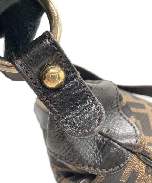 FENDI（フェンディ）FENDI (フェンディ) ショルダーバッグ ブラウンの古着・服飾アイテム