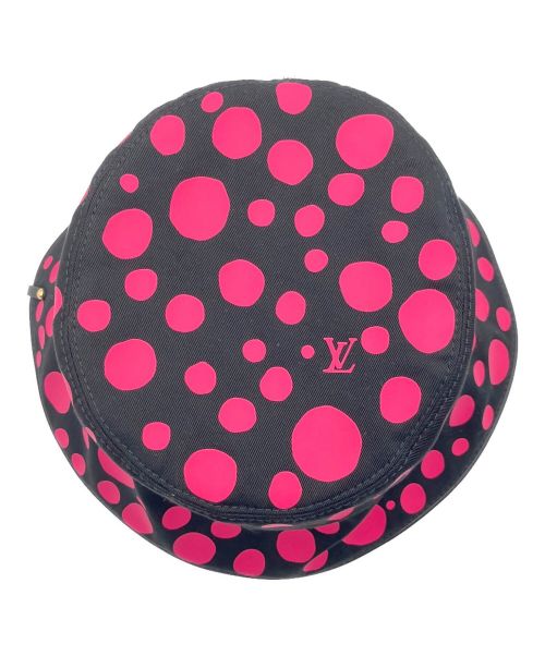 LOUIS VUITTON（ルイ ヴィトン）LOUIS VUITTON (ルイ ヴィトン) 草間彌生 (クサマヤヨイ) ×草間彌生 ポルカドット モノグラムリバーシブル バケットハット ブラック×ショッキングピンク サイズ:Sの古着・服飾アイテム