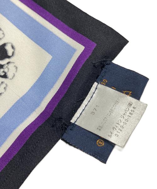 LOUIS VUITTON（ルイ ヴィトン）LOUIS VUITTON (ルイ ヴィトン) フラワープリントシルクスカーフ/2018年 ホワイト×パープル×イエロー サイズ:-の古着・服飾アイテム