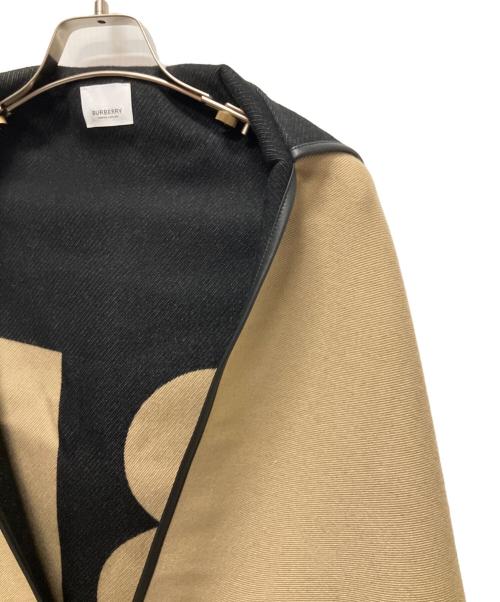 BURBERRY（バーバリー）BURBERRY (バーバリー) ビッグロゴ ケープ ポンチョ フード ベージュの古着・服飾アイテム