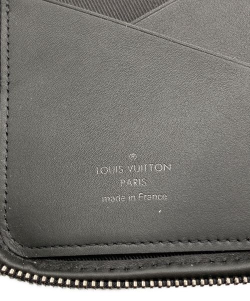 LOUIS VUITTON（ルイ ヴィトン）LOUIS VUITTON (ルイ ヴィトン) ダブルフォンポーチ グレー サイズ:-の古着・服飾アイテム