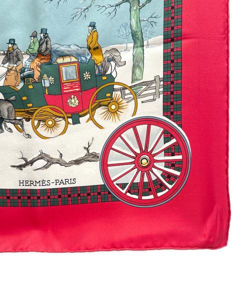 HERMES（エルメス）HERMES (エルメス) カレ90 BULL＆MOUTH WESTERN COACH OFFICE 冬の郵便馬車 雪景色  レッド サイズ:90の古着・服飾アイテム