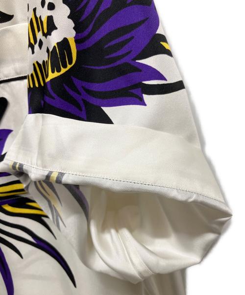 PRADA（プラダ）PRADA (プラダ) 24AW FIORAL PRINT SILK SHIRT フローラル プリント オープンカラーシャツ ホワイト×パープル サイズ:Mの古着・服飾アイテム