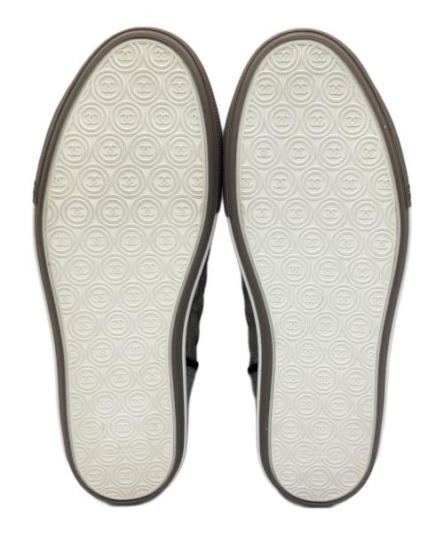 CHANEL（シャネル）CHANEL (シャネル) スエードココマークミドルカットスニーカー グレー サイズ:37の古着・服飾アイテム