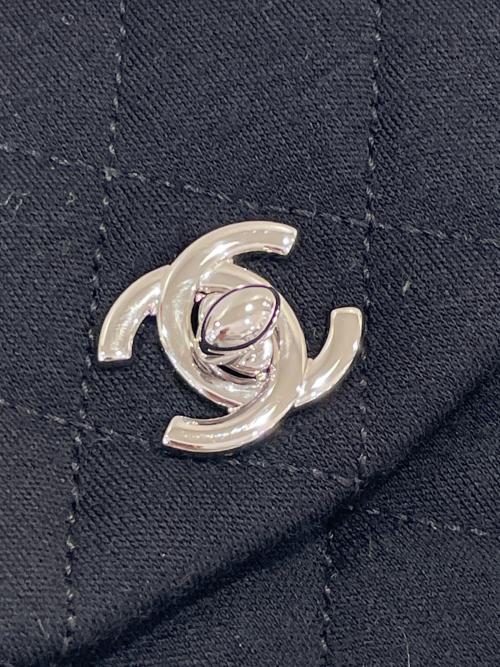 CHANEL（シャネル）CHANEL (シャネル) チェーンショルダーバッグ ブラック×シルバーの古着・服飾アイテム