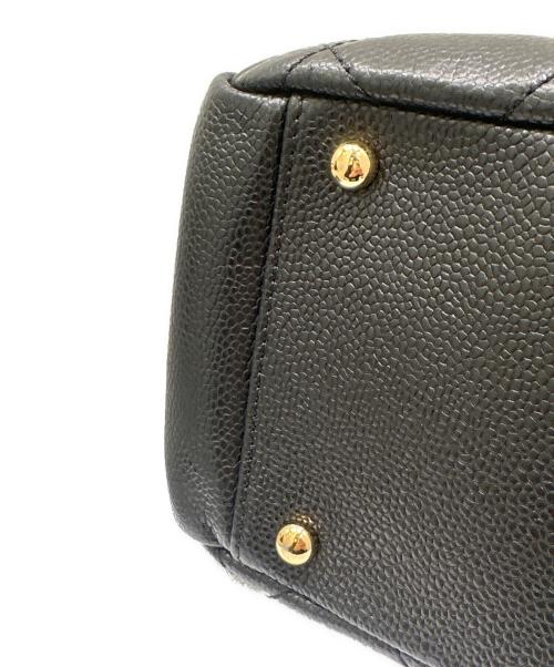 CHANEL（シャネル）CHANEL (シャネル) チェーンショルダートートバッグ ブラック×ゴールドの古着・服飾アイテム