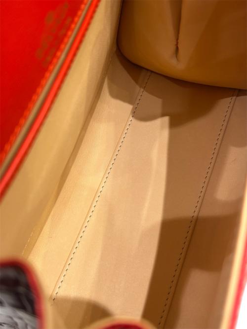 DELVAUX（デルヴォー）DELVAUX (デルヴォー) ブリヨンPM クロコダイル レッド サイズ:PMの古着・服飾アイテム