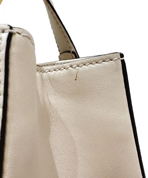 GUCCI（グッチ）GUCCI (グッチ) 2WAYショルダーバッグ アイボリーの古着・服飾アイテム