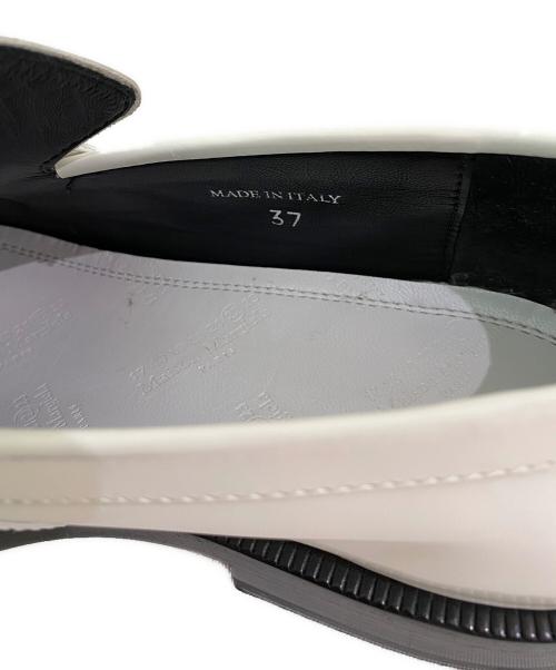 Maison Margiela（メゾンマルジェラ）Maison Margiela (メゾンマルジェラ) タビローファー ホワイト サイズ:37の古着・服飾アイテム