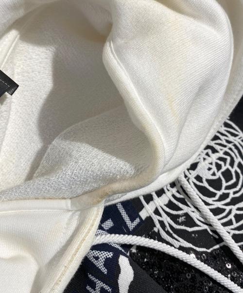 CHANEL（シャネル）CHANEL (シャネル) スパンコールロゴプリントノースリーブパーカー ホワイト サイズ:Mの古着・服飾アイテム