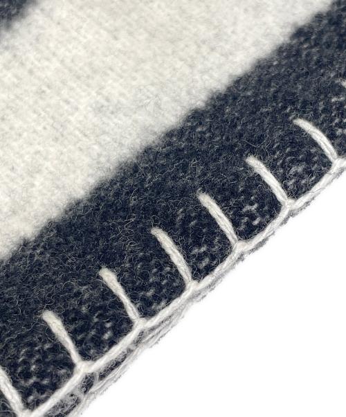 CHANEL（シャネル）CHANEL (シャネル) ココマーク ロゴ大判 ブランケットの古着・服飾アイテム