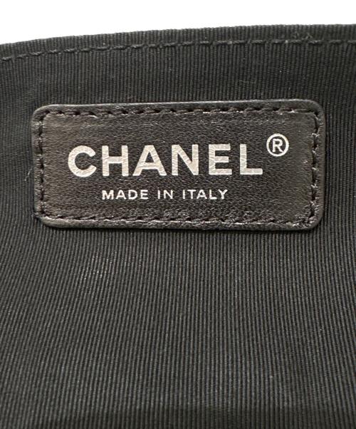 CHANEL（シャネル）CHANEL (シャネル) チョコバー クラッチバッグ ホワイト×ブラックの古着・服飾アイテム