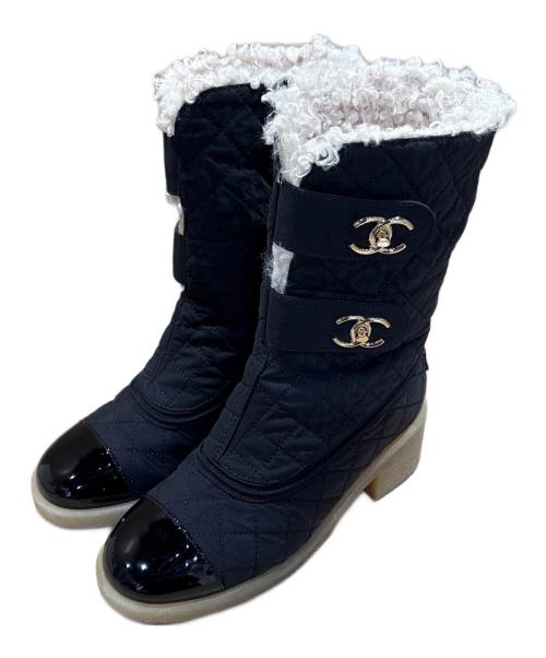 CHANEL（シャネル）CHANEL (シャネル) ココマークマトラッセショートブーツ ブラック サイズ:37 1/2の古着・服飾アイテム